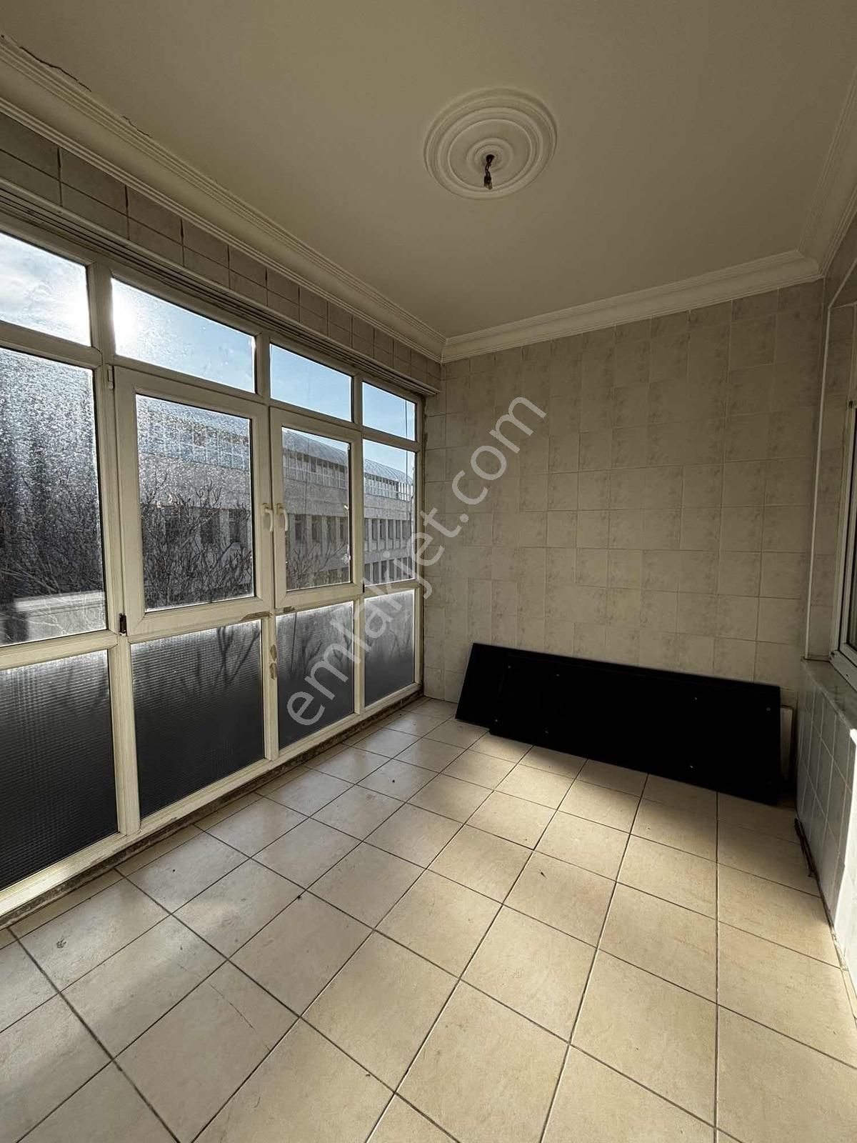 Kurtuluş İnşaat'tan İhsaniye'de Bakımlı Geniş Satılık Daire - Görsel 8