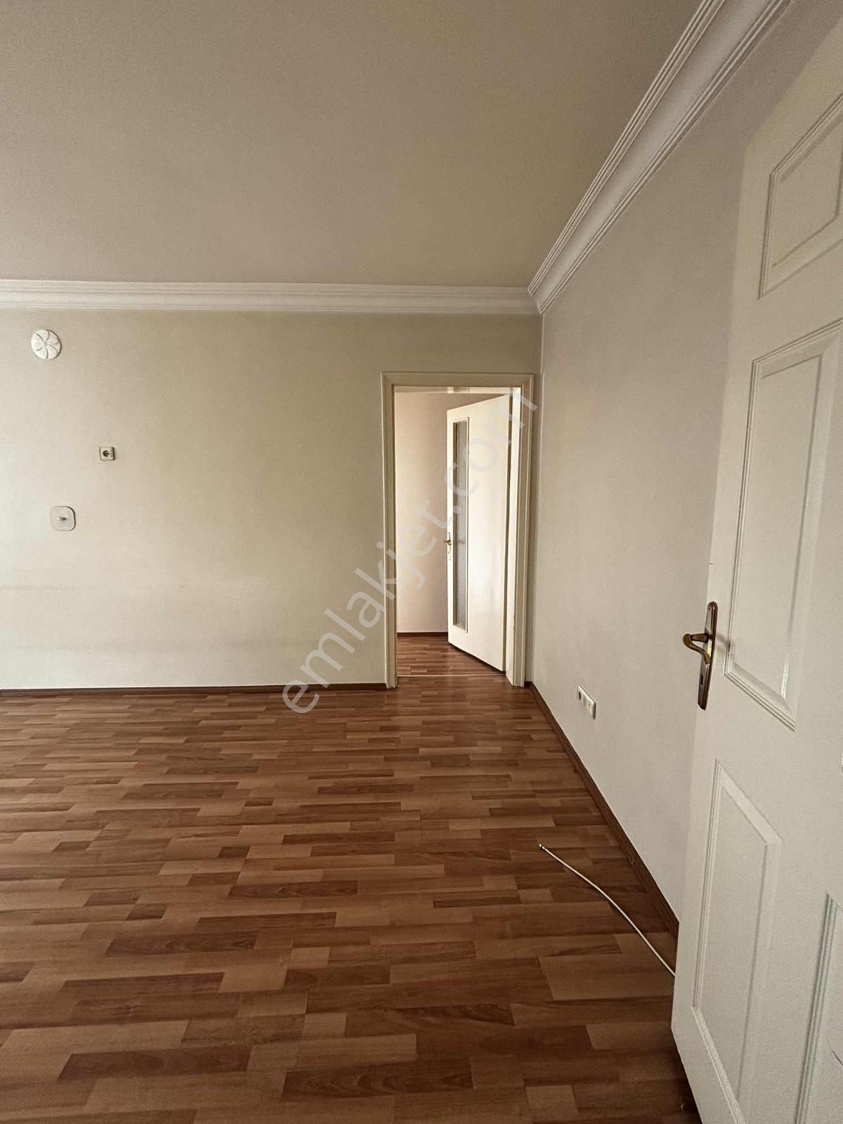 Kurtuluş İnşaat'tan İhsaniye'de Bakımlı Geniş Satılık Daire - Görsel 18