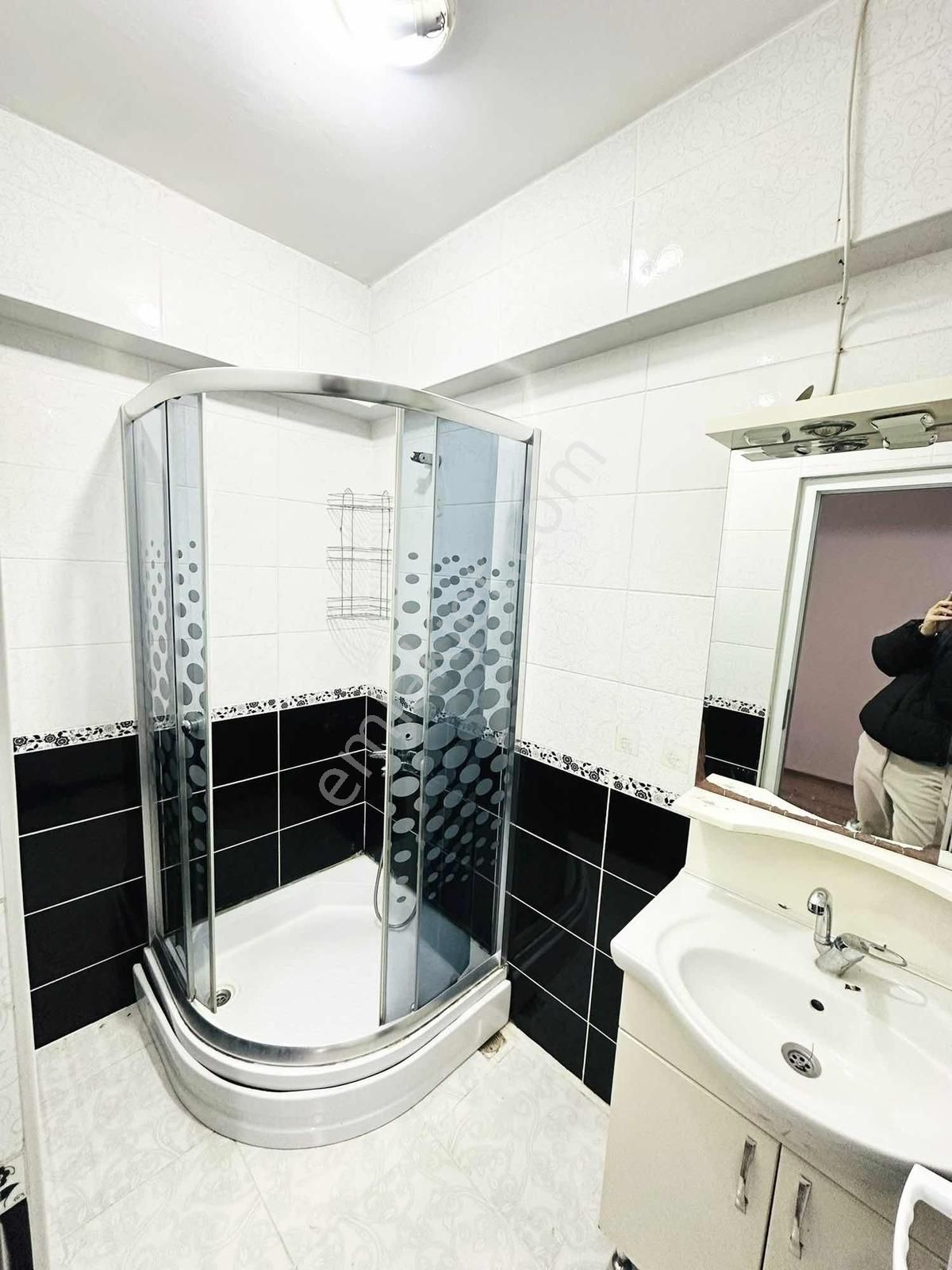 Yoldaş İnş Kiralık 2+1 95 M2 3.kat Daire - Görsel 12