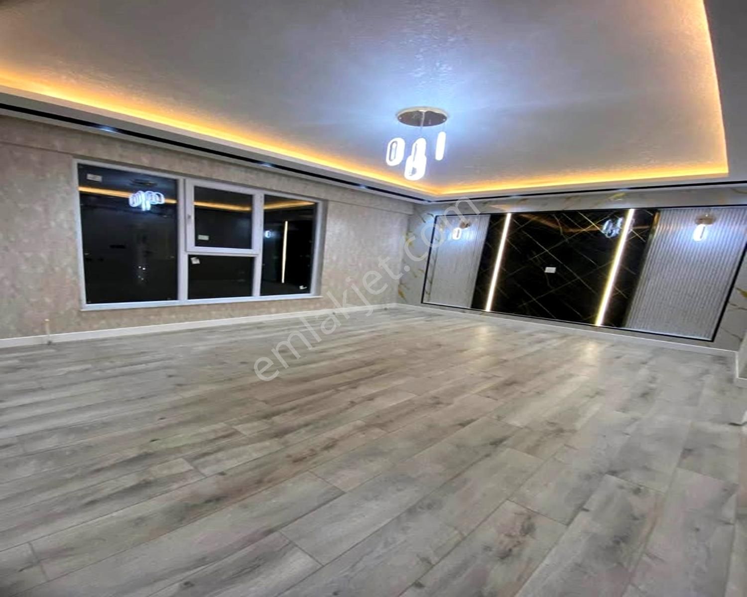 Batı Yapıdan Lüks Tasarımlı Haftanın Fırsat Dairesi 2+1 A.kat - Görsel 24