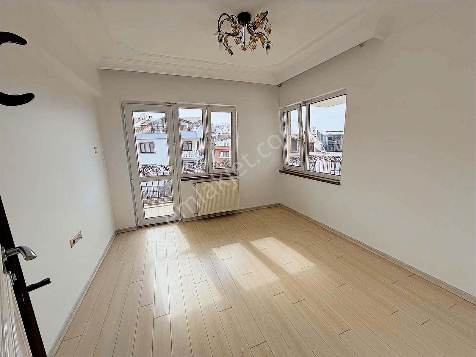 Bm Real Estate Gümüştepe Adakent 2'de Satılık Bakımlı 5+1 Villa - Görsel 19
