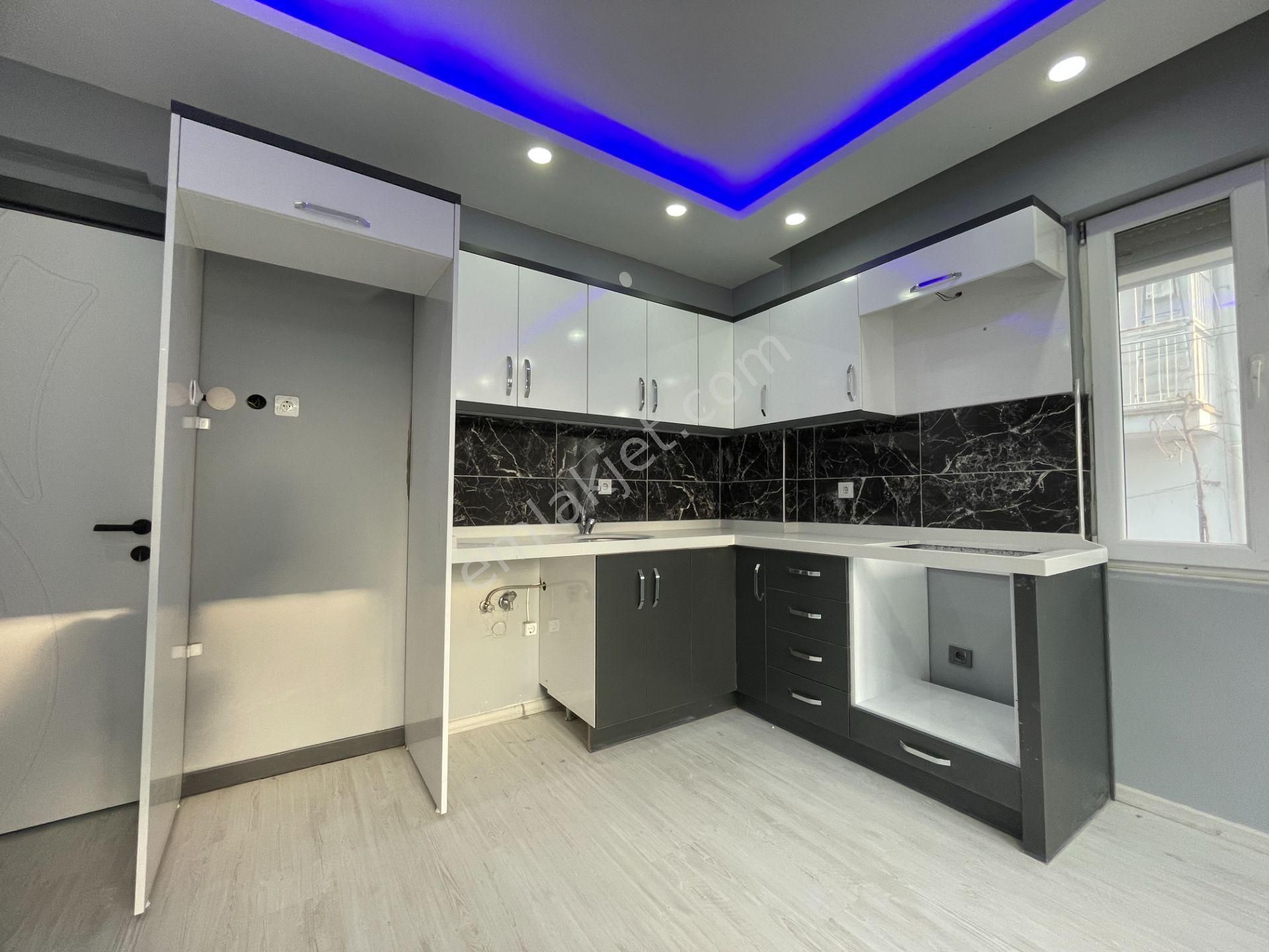 🛑🛑aktif'ten Akçay'da Satılık Denize 200mt Full Eşyalı Masrafsız Ön Cephe 2+1daire