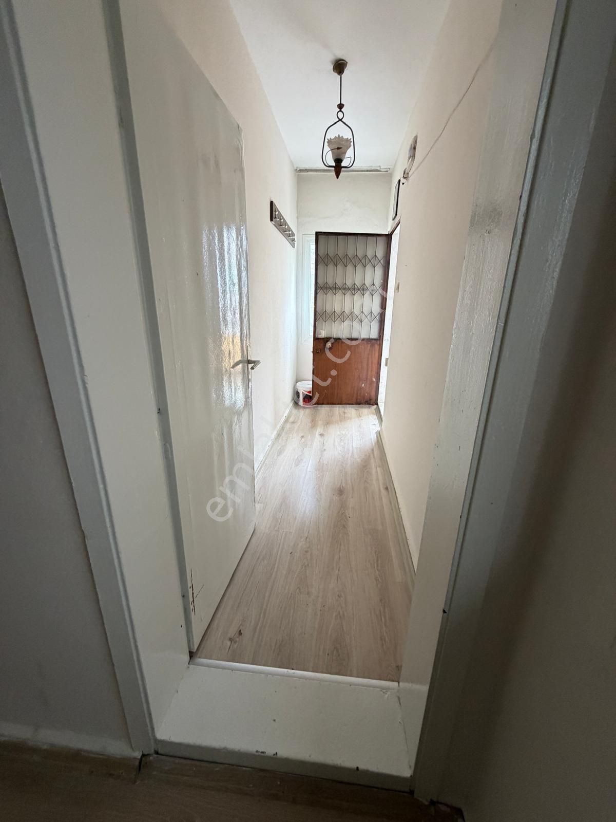 3+1 Karanlık Oda Yok Çift Cepheli Merkezi Konumda Kiralık Daire - Görsel 21