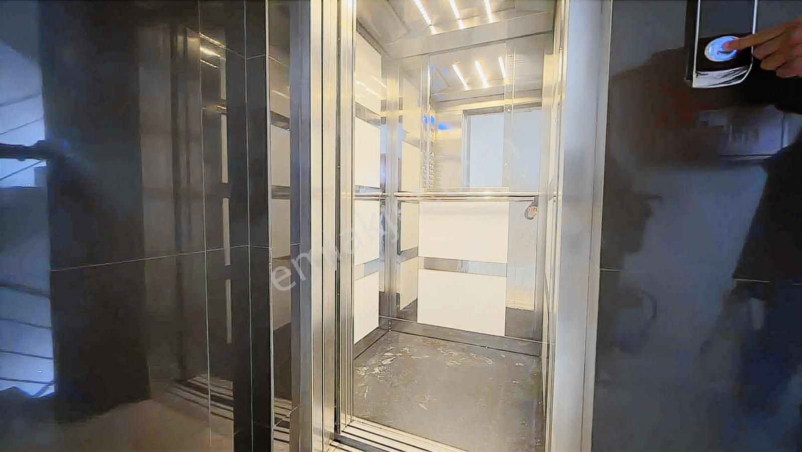 Bm Real Estate İhsaniye'de 5+2 Dubleks Satılık Lüks Daire - Görsel 2