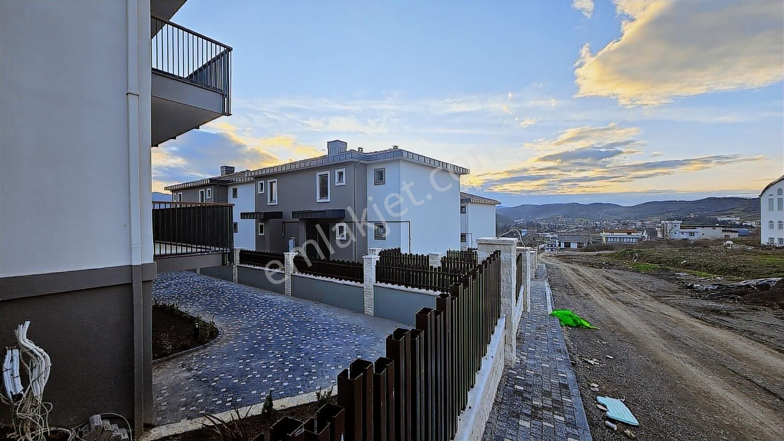 Sakurapark 2 4+1 Tripleks Villa Full Doğa Manz. Önü Kapanmaz - Görsel 7