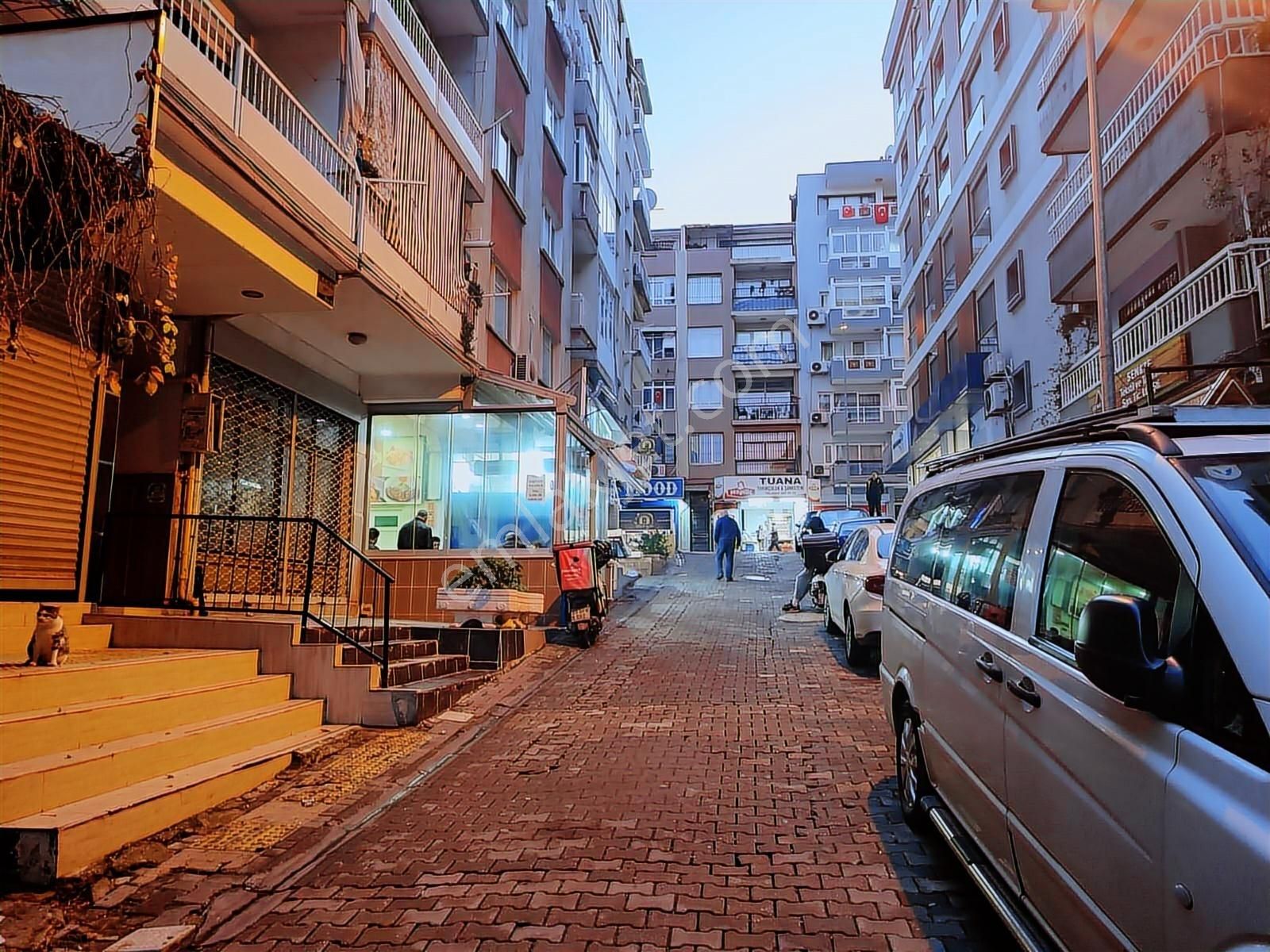 Karabağlar Esenlik Mahallesinde Satılık 3+1 Daire - Görsel 27