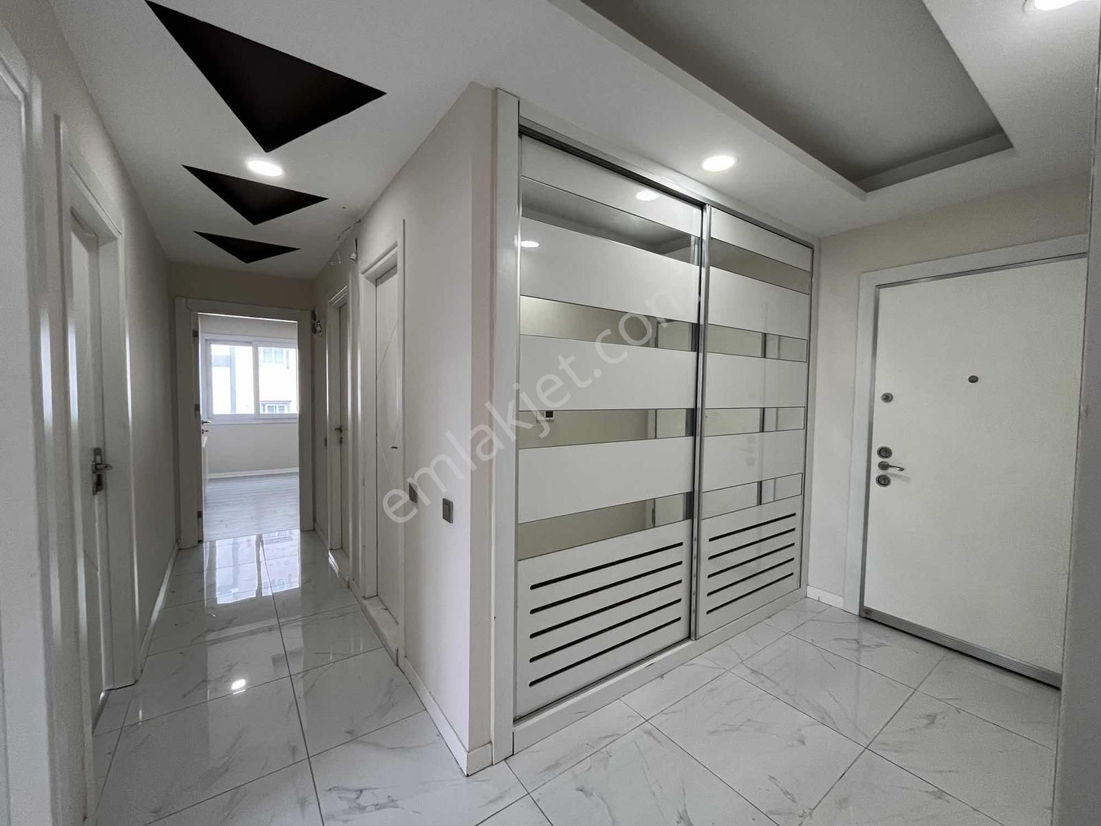 Kenan E.avrupa Hospital Civarı Kombili Acil 3+1 Satılık Daire - Görsel 8