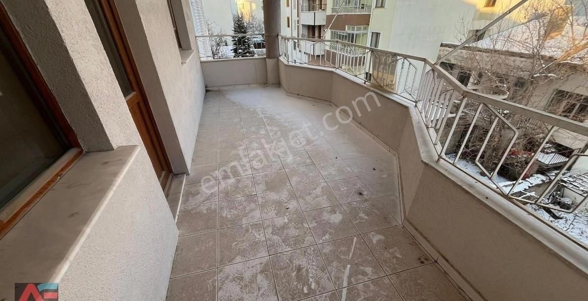 Merkezde Acil!! Satılık 3+1 Fırsaat Daire - Görsel 12