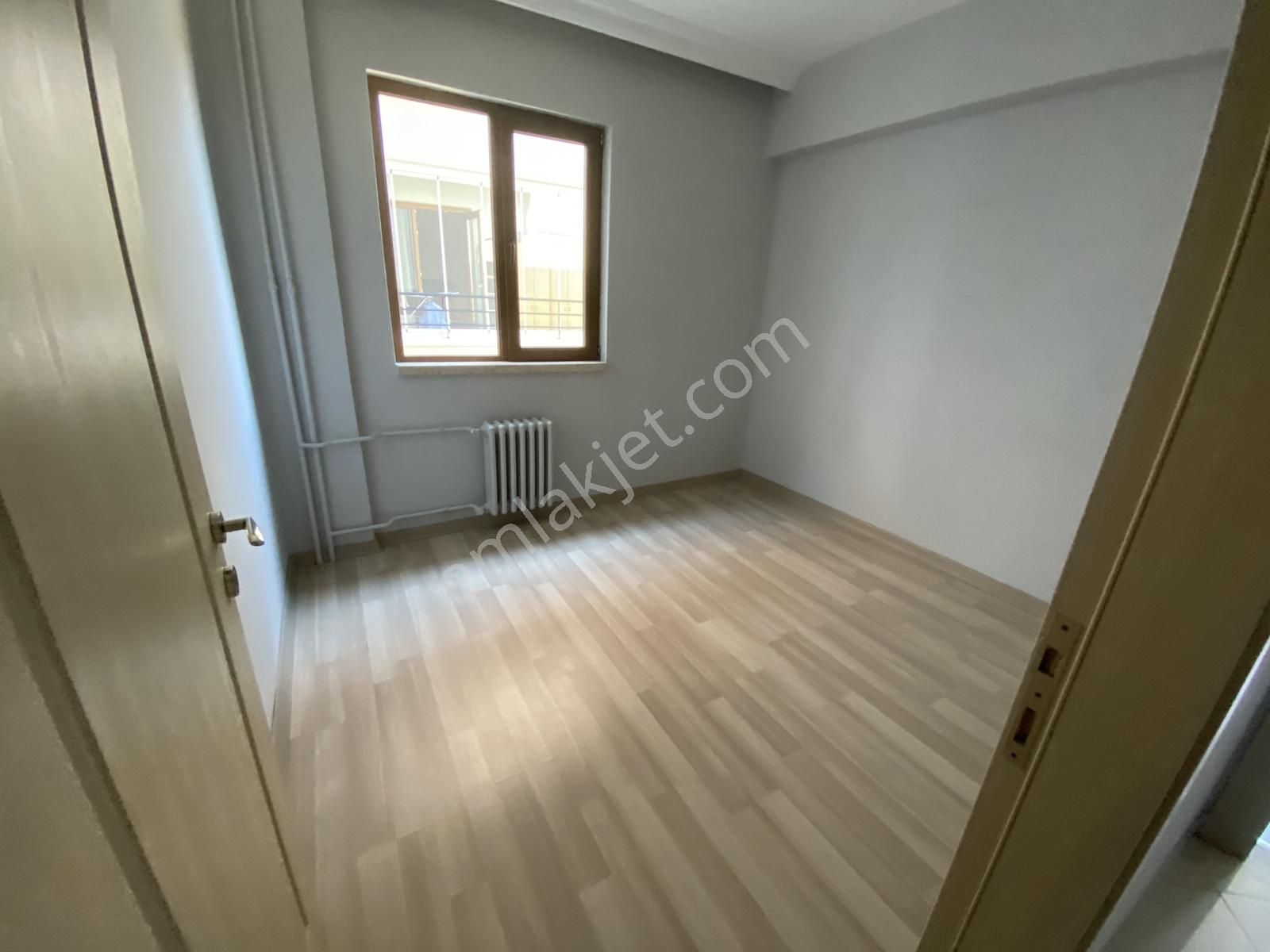 Kuttaş'tan 7.cad Yakını Katta 4+1 Satılık Daire - Görsel 33