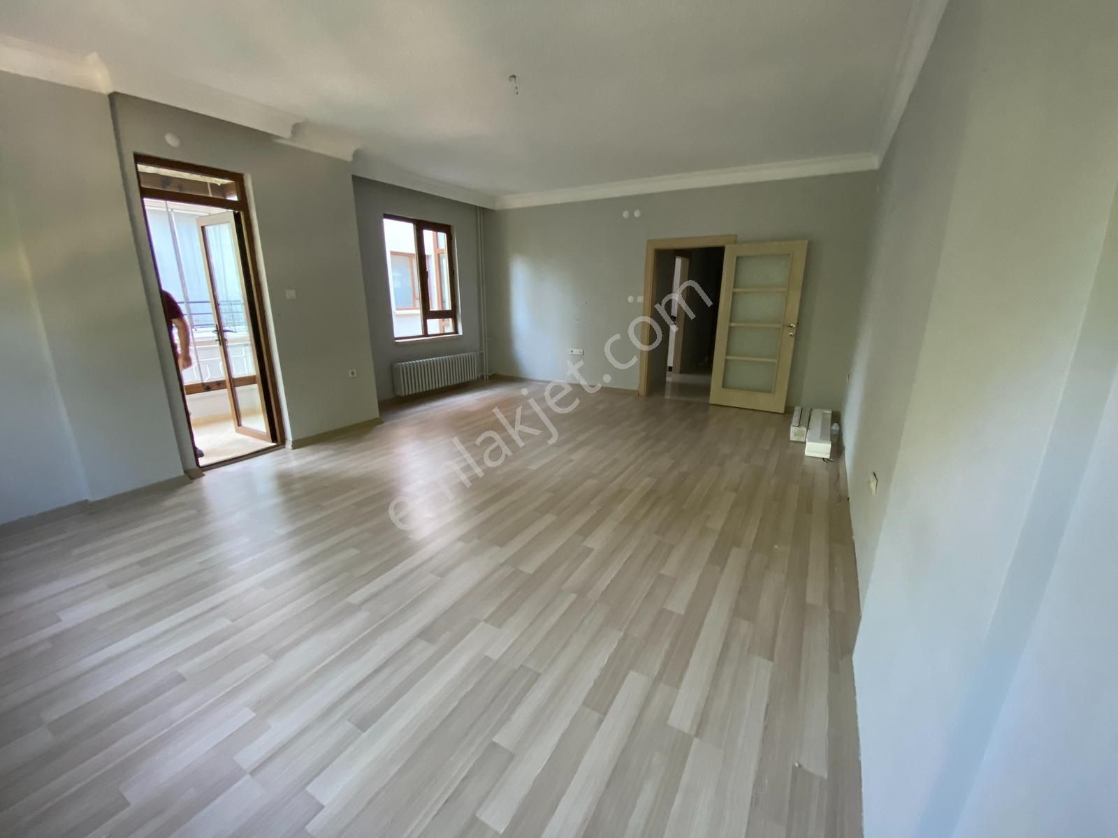 Kuttaş'tan 7.cad Yakını Katta 4+1 Satılık Daire - Görsel 13