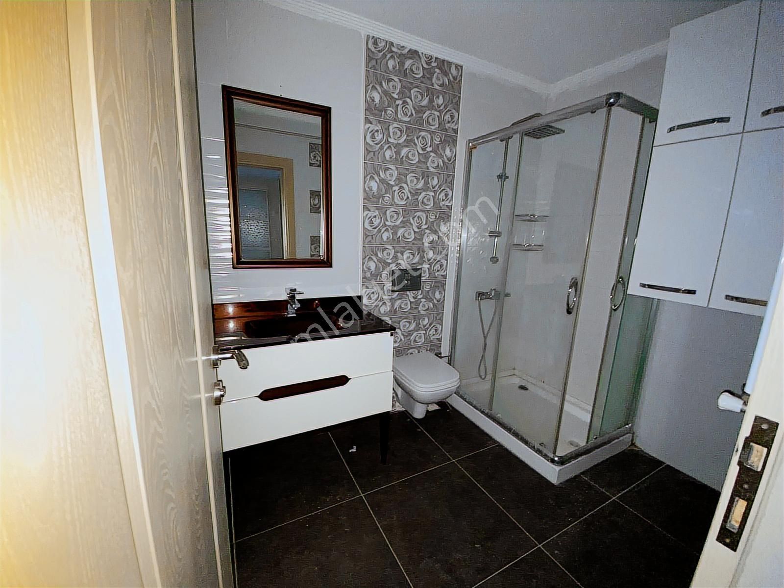 Kuttaş'tan 7.cad Yakını Katta 4+1 Satılık Daire - Görsel 27