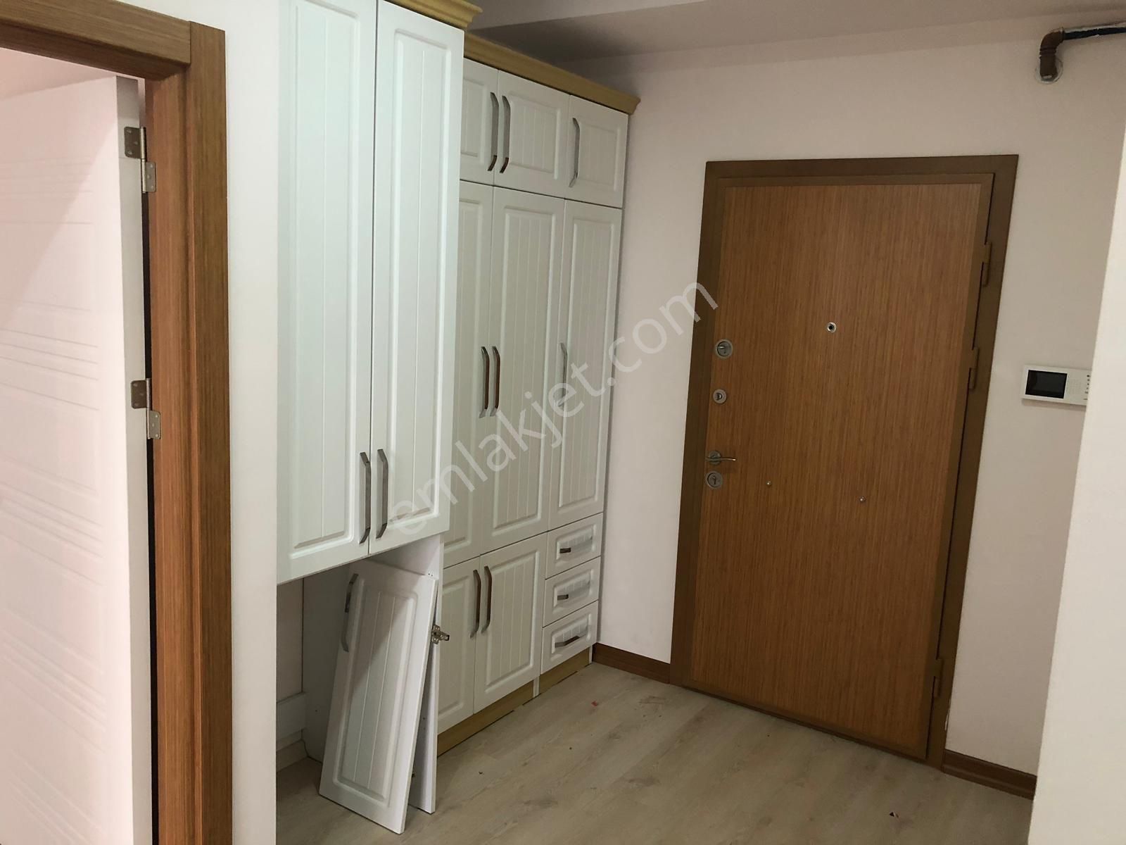 Site İçerisinde 3+1 Cadde Üzerinde Ön Cephe Daire Krediye Uygun. - Görsel 18