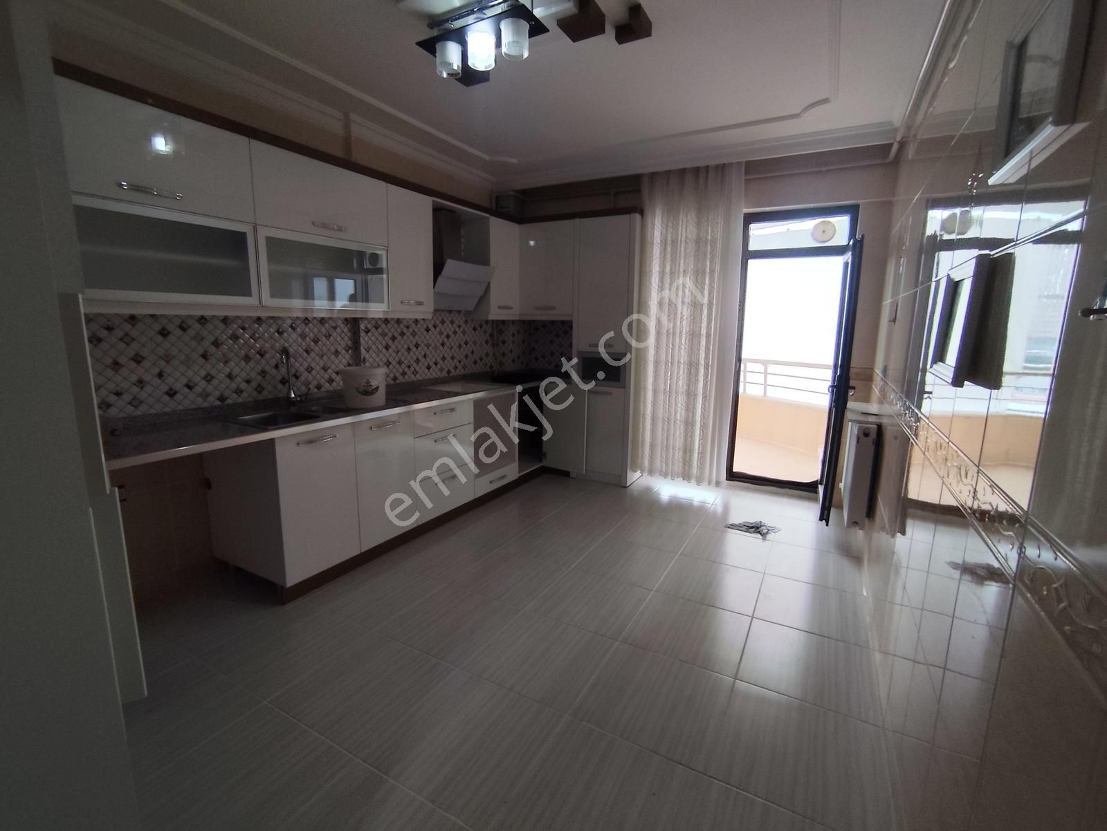 New Life'den Diclekent Muazzam Konumda 3+1 Yapılı Kiralık Daire - Görsel 3