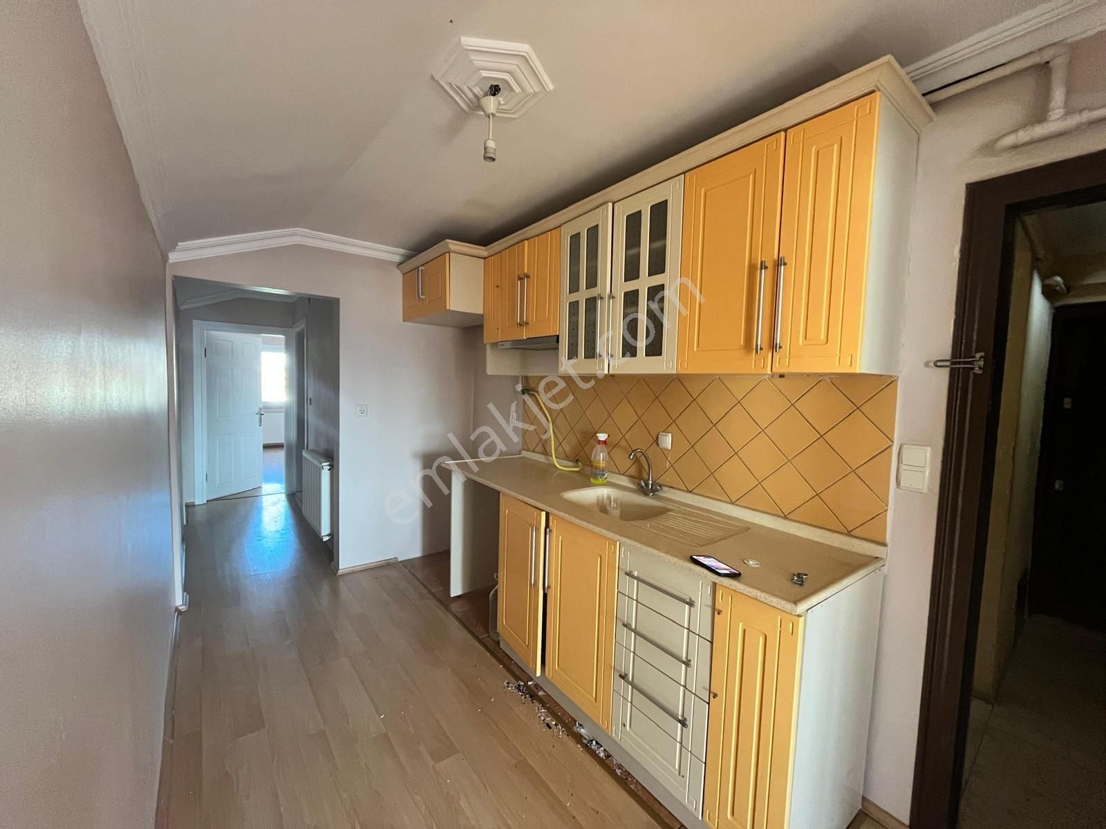Yeniköy Bağlarmevkiinde Bakımlı 2+1 Kiralık Daire - Görsel 12