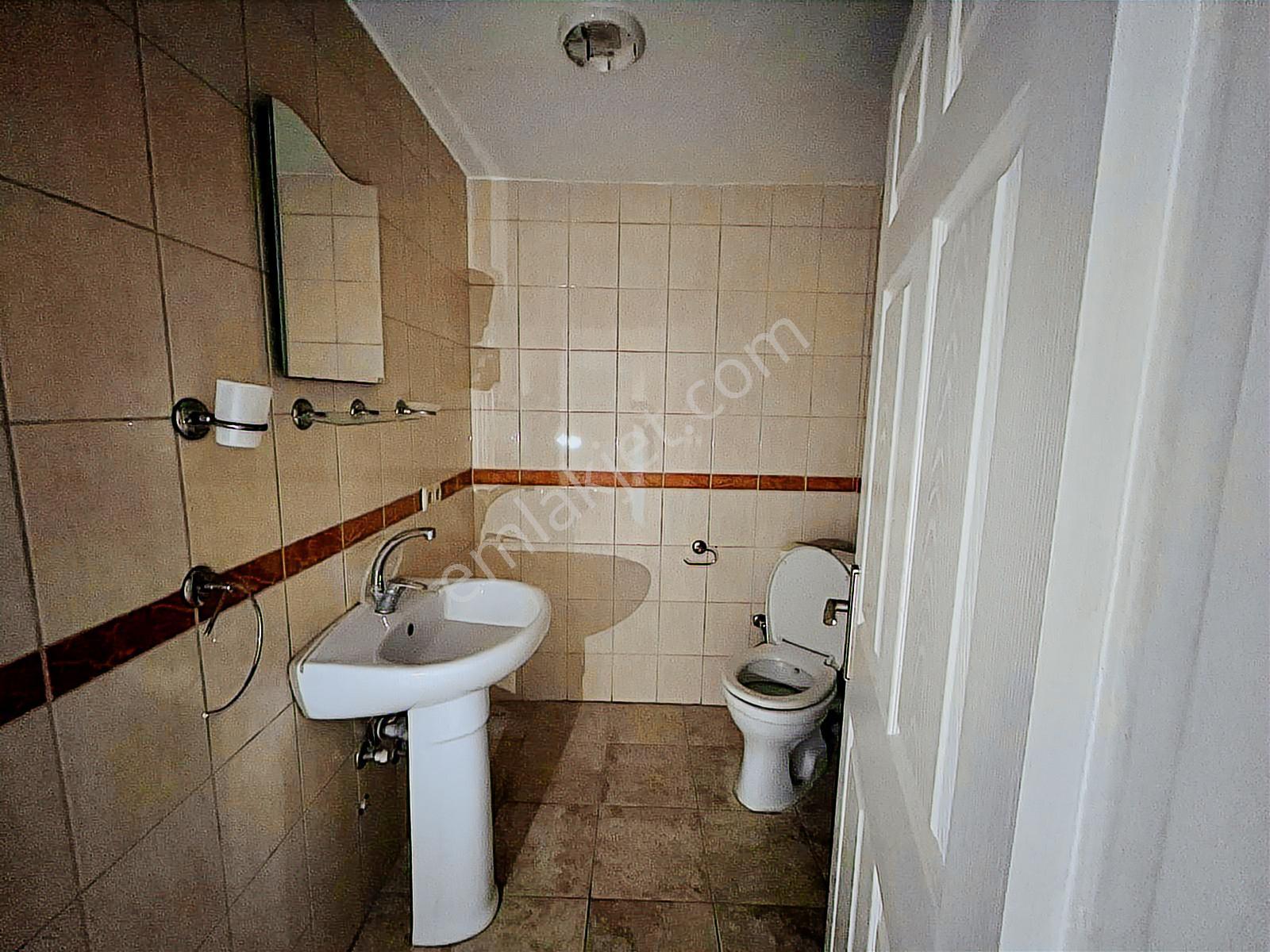 Yeniköy Bağlarmevkiinde Bakımlı 2+1 Kiralık Daire - Görsel 16