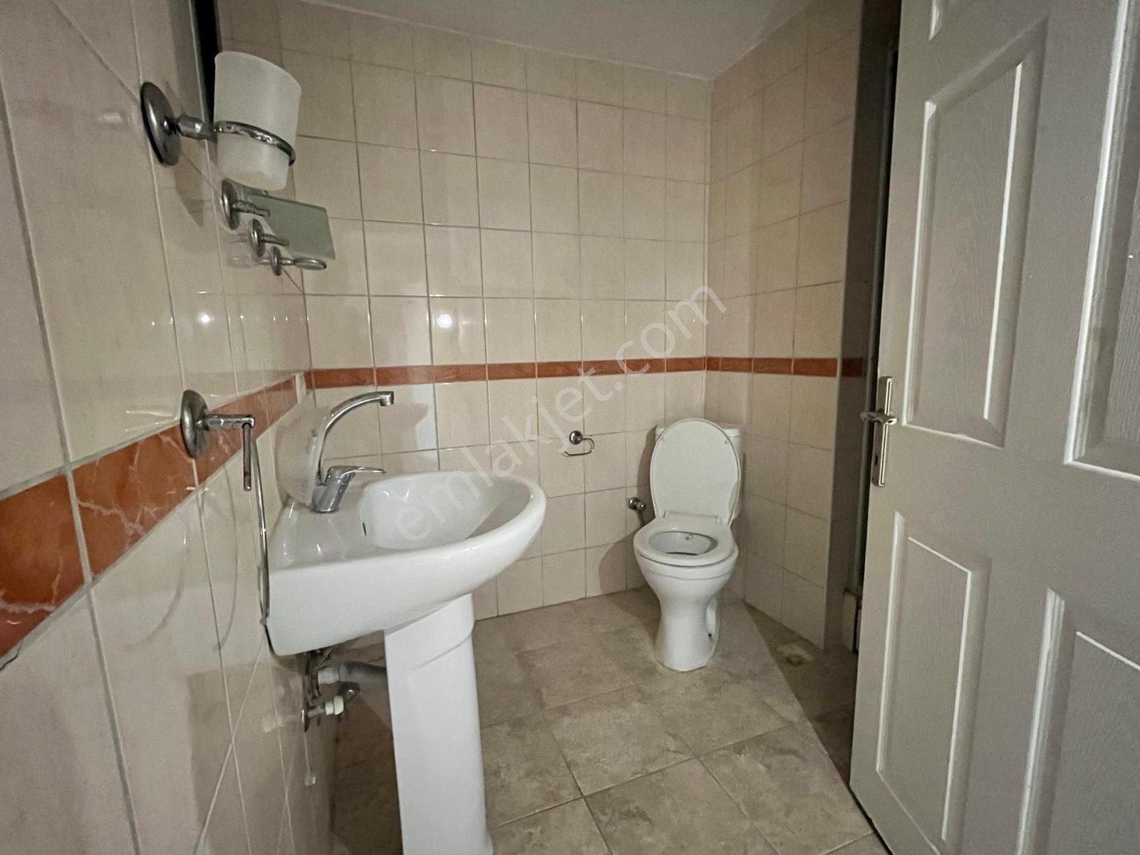 Yeniköy Bağlarmevkiinde Bakımlı 2+1 Kiralık Daire - Görsel 13