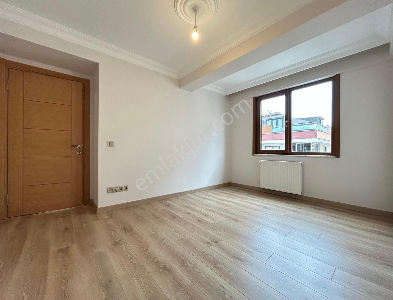 _ala_küçükyalı Merkez'de Ön Cephe Lüx Yapılı 3+1 Daire - Görsel 11