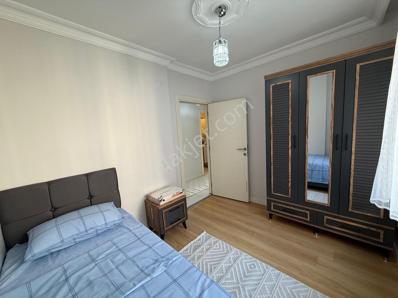 Merkezi Konumda, Ayrı Mutfaklı, Yeni Binada Asansörlü Ve Otopark - Görsel 12