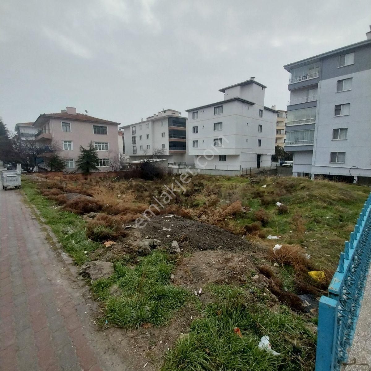 442 M2 Tek Tapu Merkezi Konumda Arsa