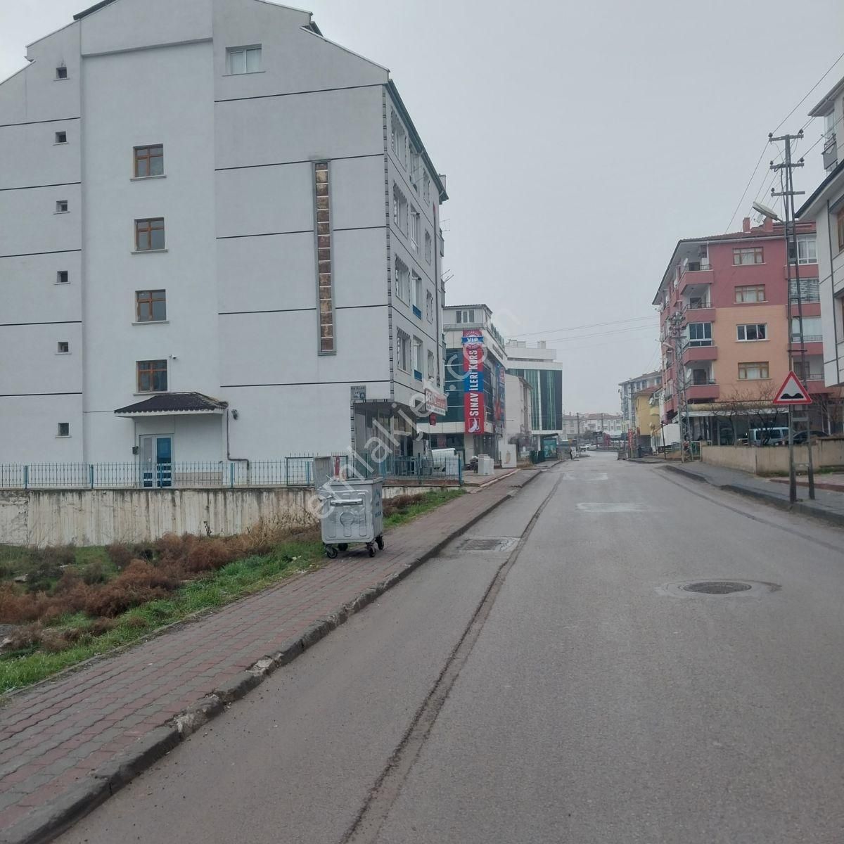 422 M2 Tek Tapu Merkezi Konumda Arsa - Görsel 3