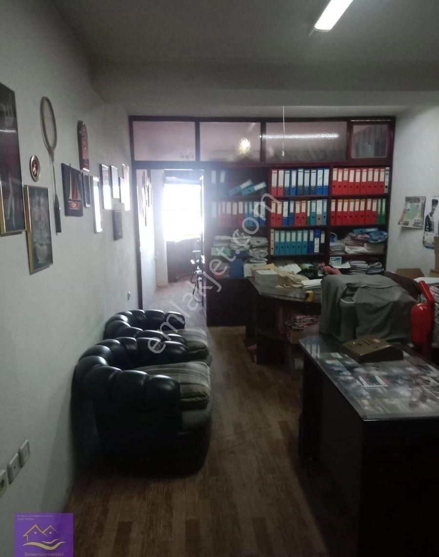 Salihli Merkezde Satılık Ofis ( Ofis Mobilyalı) - Görsel 3