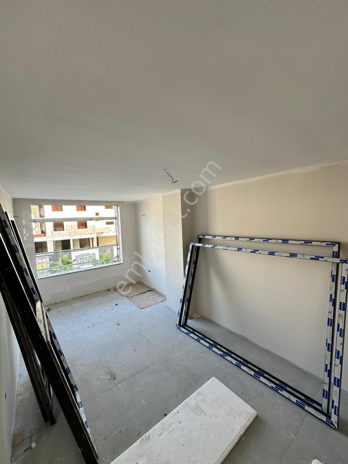 Mükemmel Konumda Deniz Manzaralı Sıfır 2+0 Daire - Görsel 2