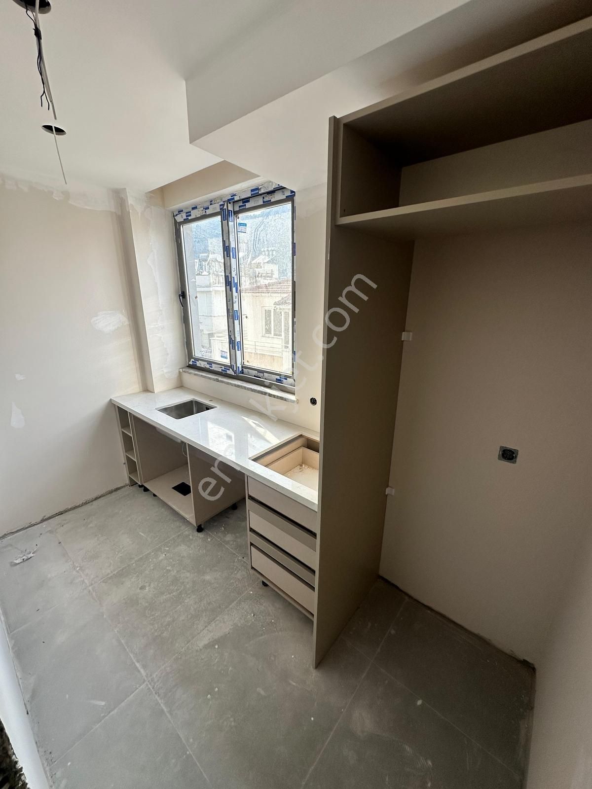 Mükemmel Konumda Deniz Manzaralı Sıfır 2+0 Daire - Görsel 20