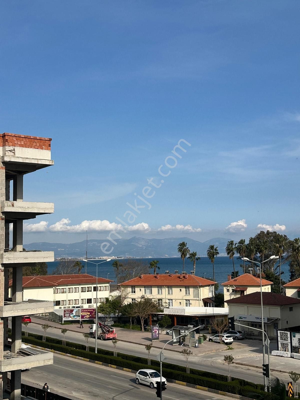 Mükemmel Konumda Deniz Manzaralı Sıfır 2+0 Daire - Görsel 16