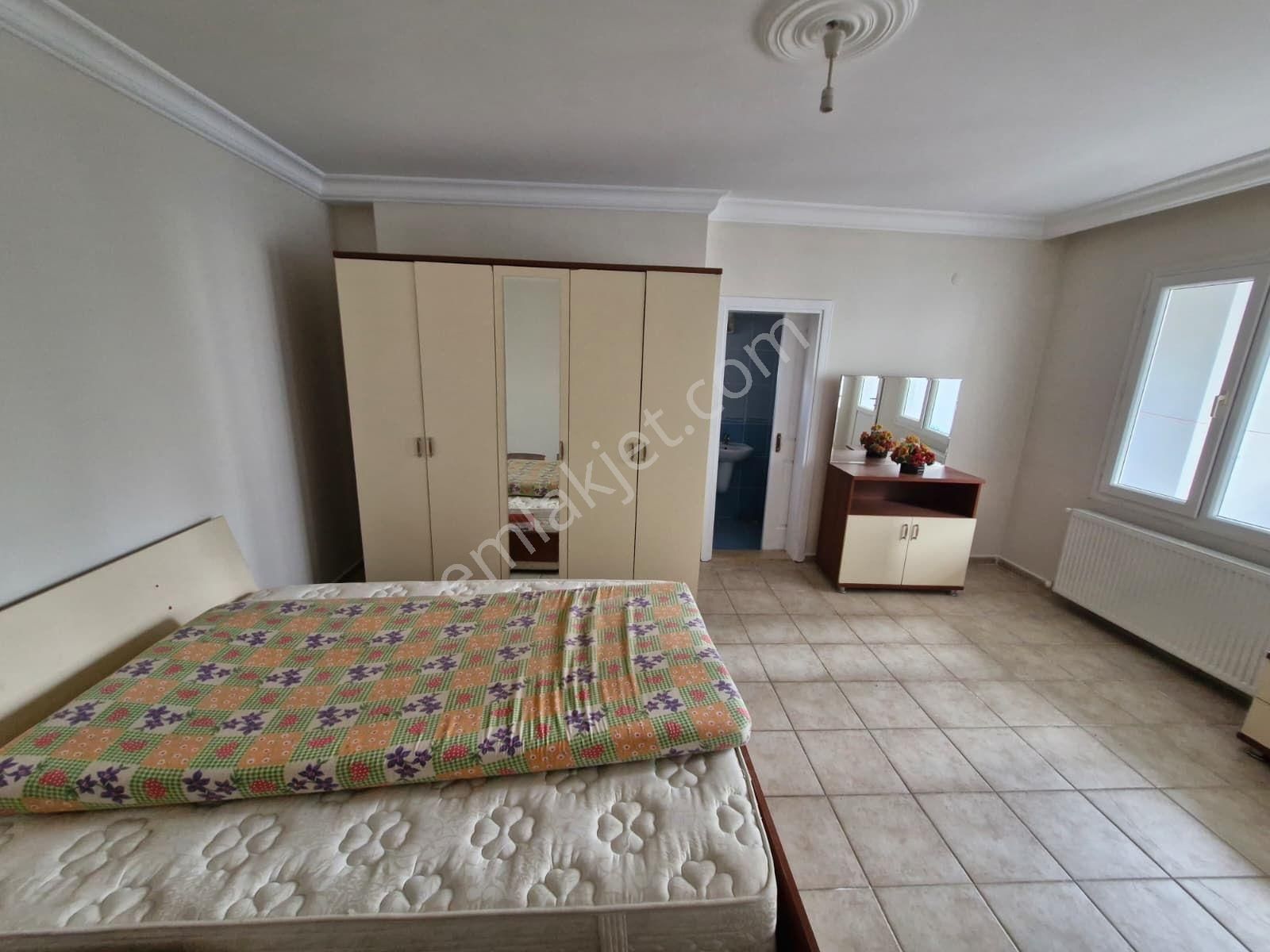 Yurt Mah.de Kiralık 3+1 D.gazlı Eşyalı Daire - Görsel 28