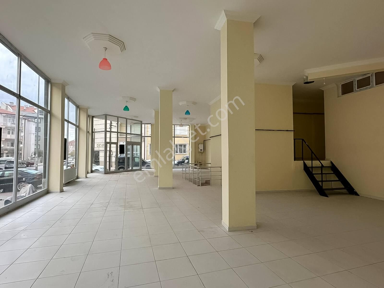 Mahmudiye Mah.de 458m² Tabela Değ. Yüksek 2 Cephe Kiralık Dükkan - Görsel 22