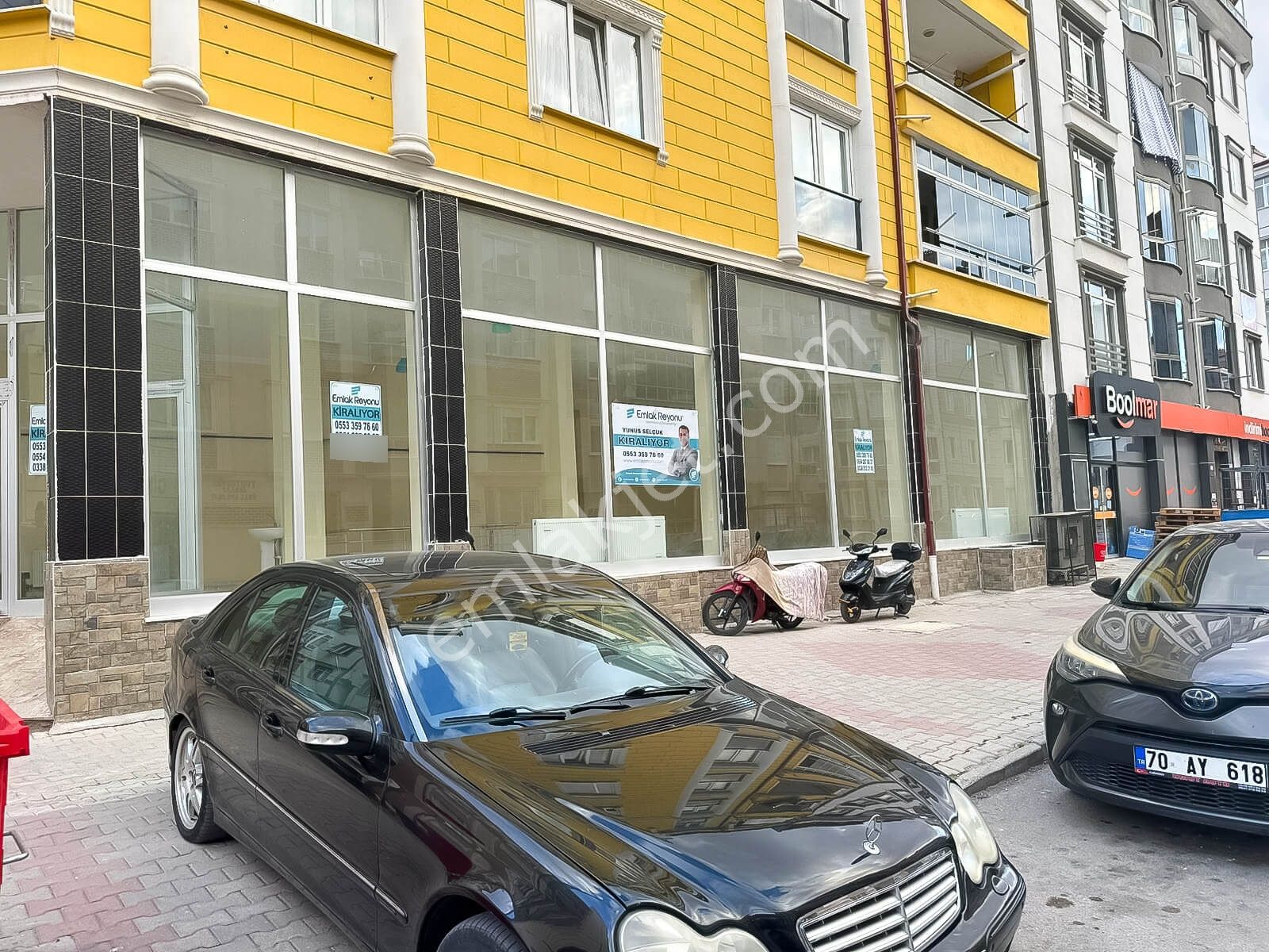 Mahmudiye Mah.de 458m² Tabela Değ. Yüksek 2 Cephe Kiralık Dükkan - Görsel 2
