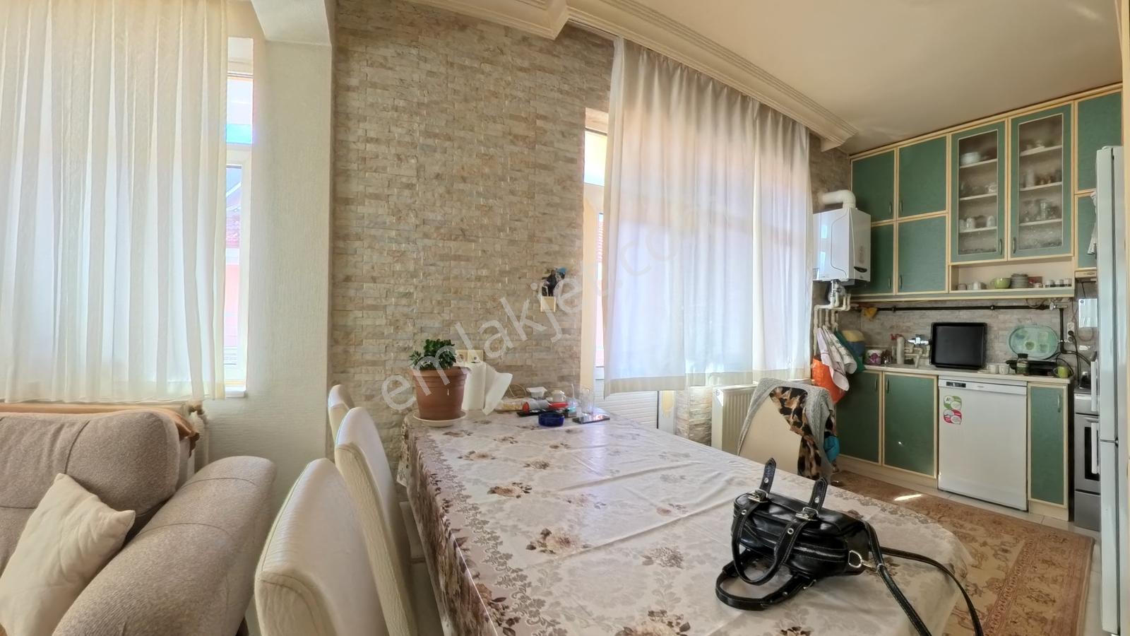 Alacasuluk Mahallesinde 4+2 Satılık Dubleks Daire - Görsel 15