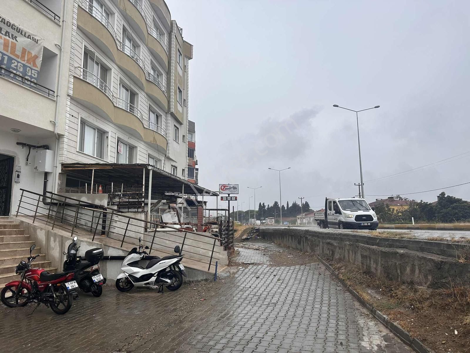 Gömeç Merkez İskanlı Geniş Balkon Uygun Fiyata Satılık Daire - Görsel 13