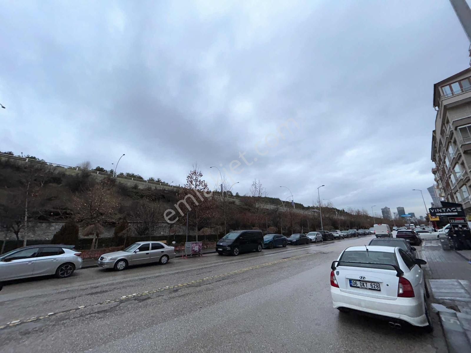 Emakstan/gökkuşağı/osman Tan Caddesinde/ön Cephe/manzaralı 3+1 - Görsel 29