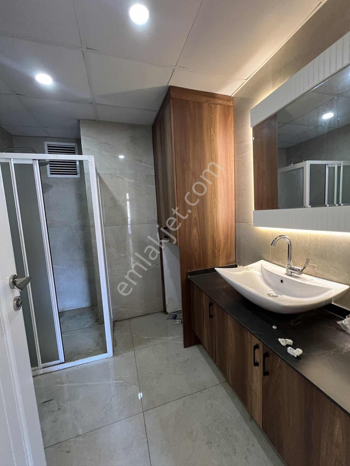 Konumdan Ultra Lüks Tramvaya Yakın 3+1 Kiralık Daire - Görsel 28
