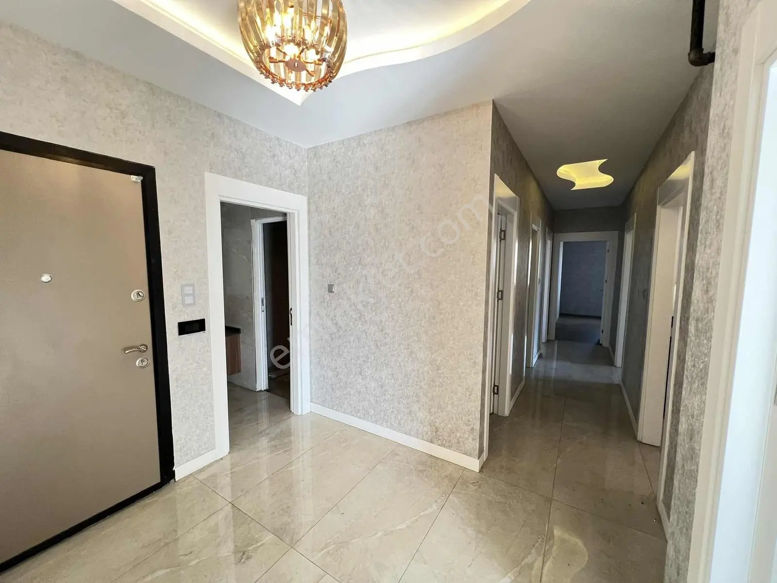 Konumdan Ultra Lüks Tramvaya Yakın 3+1 Kiralık Daire - Görsel 3