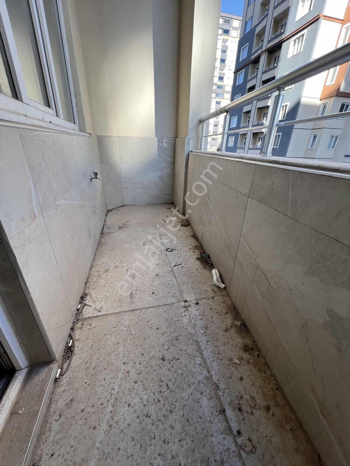 Konumdan Ultra Lüks Tramvaya Yakın 3+1 Kiralık Daire - Görsel 22