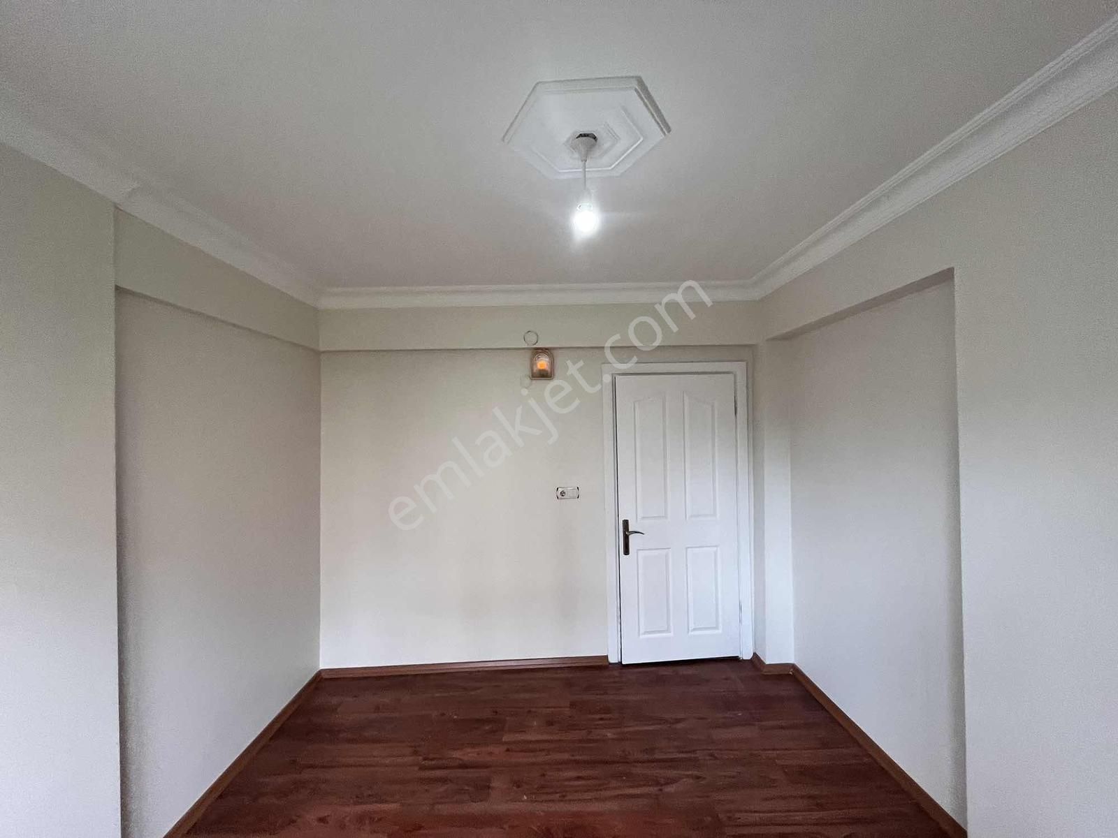 Akdoğanlardan Merkezi Konumda Satılık İskanlı Arakat 2+1 Daire - Görsel 31