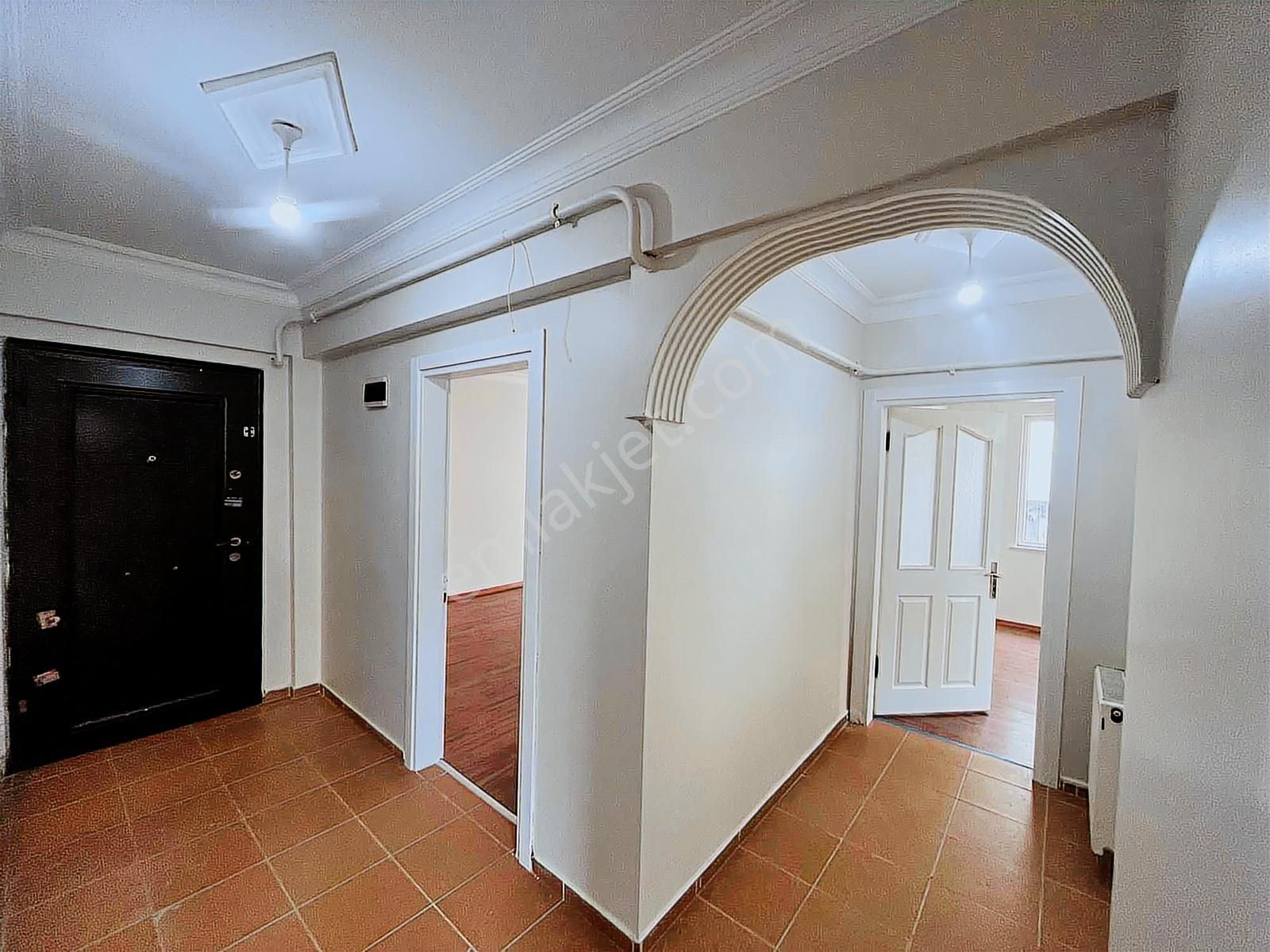 Akdoğanlardan Merkezi Konumda Satılık İskanlı Arakat 2+1 Daire - Görsel 28