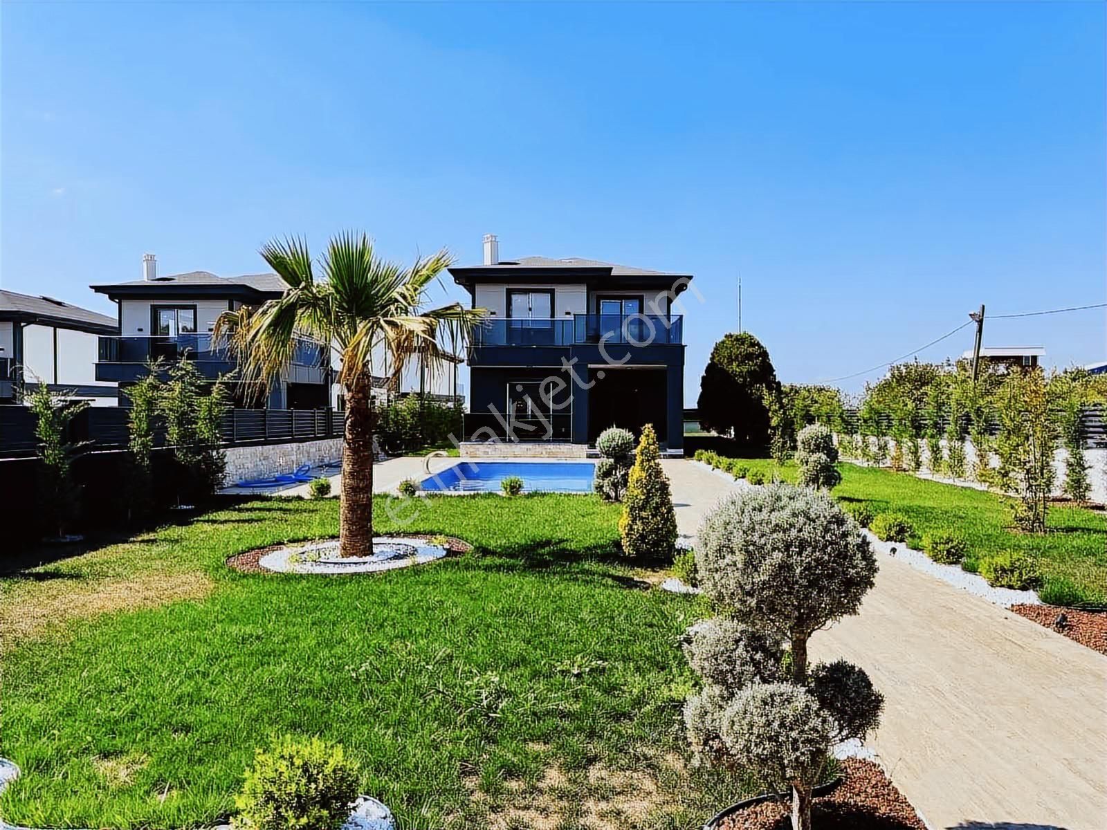 ꧂havuzlu 600m2 Müstakil Şık Tasarıma Sahip Villa *(-_-)* - Görsel 12