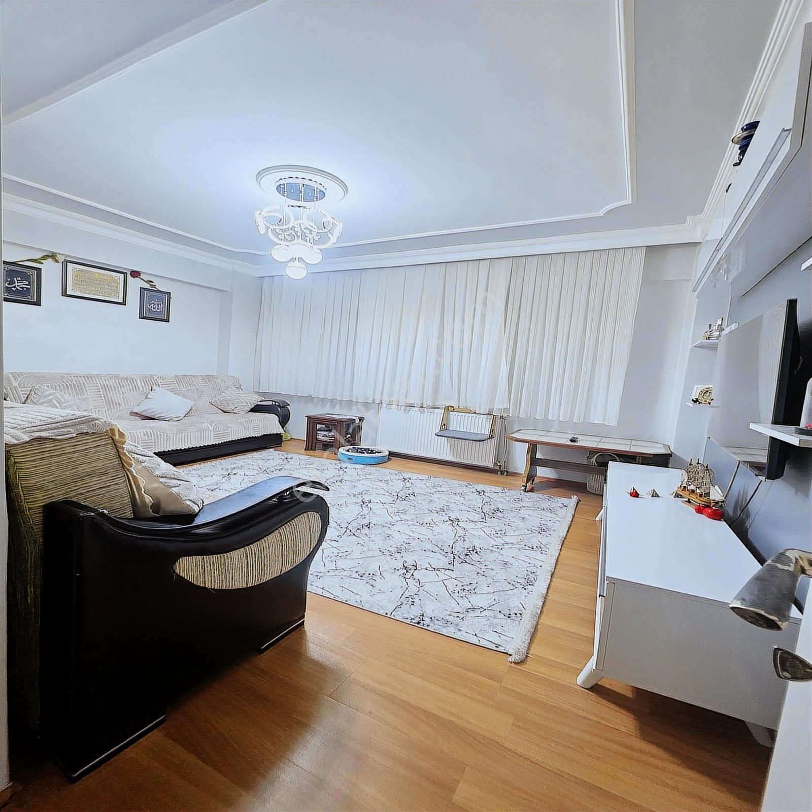 Yuvakurdan Devlet Hastanesi Dibinde Acil Satılık 2+1 Y.giriş