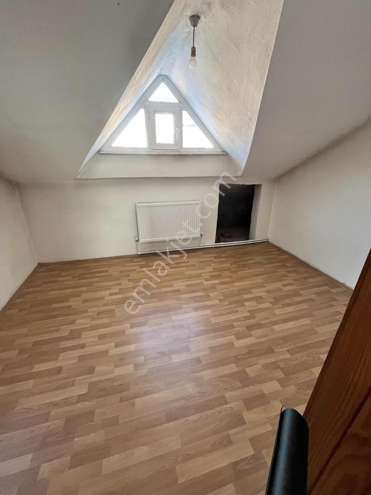 Şelcuklu Mahallesinde Kiralık Daire ( Açıklamayı Okuyunuz) - Görsel 3