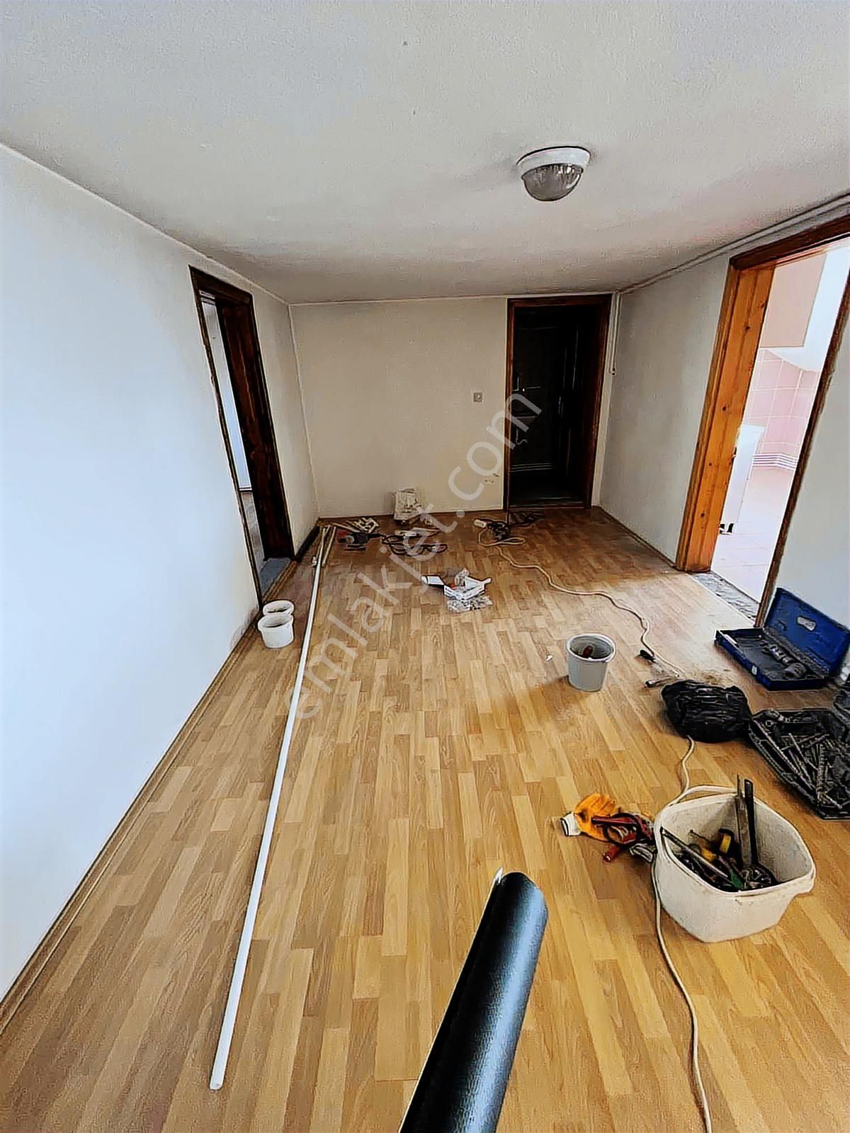 Şelcuklu Mahallesinde Kiralık Daire ( Açıklamayı Okuyunuz) - Görsel 2