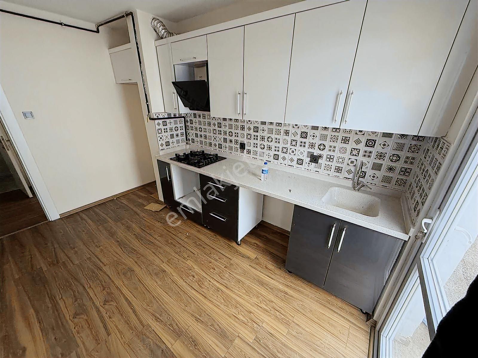 Bahçelievler'de Şerefli Sokak Ful Yapılı 3+1 Kiralık Daire - Görsel 11