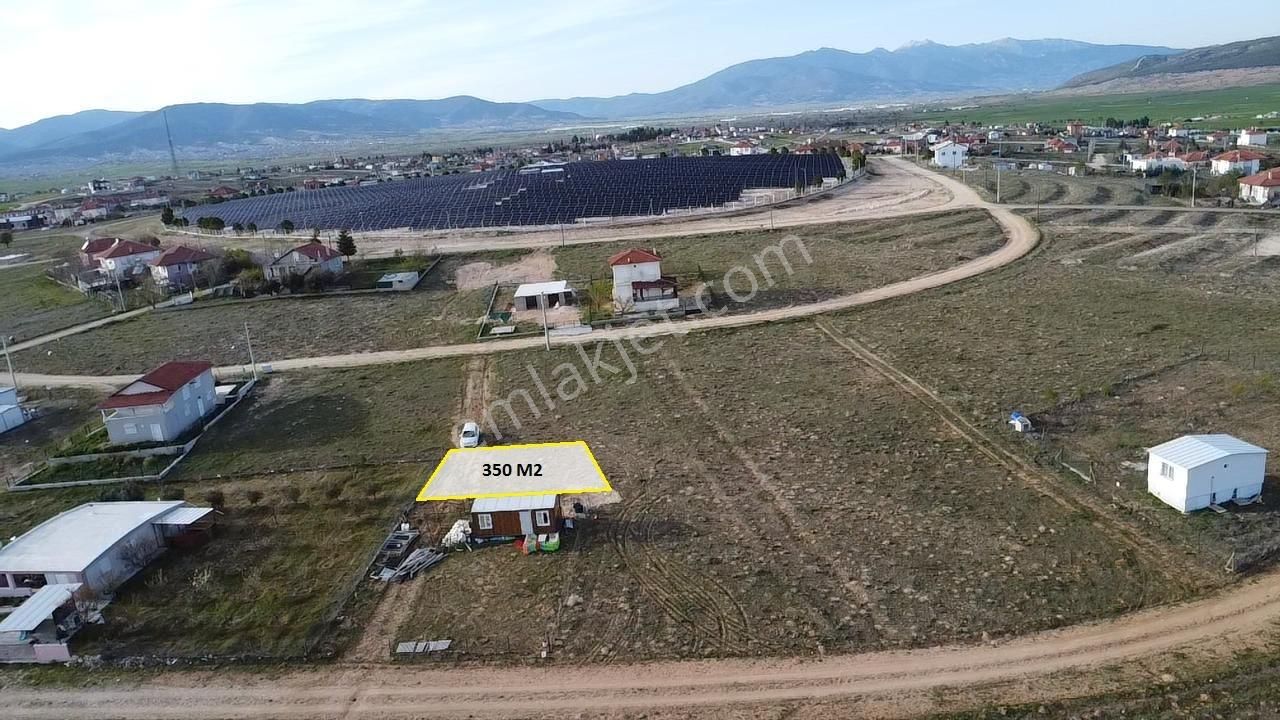 Korkuteli Bozova Mah.de Satılık 350 M2 İmarlı Arsa - Görsel 2