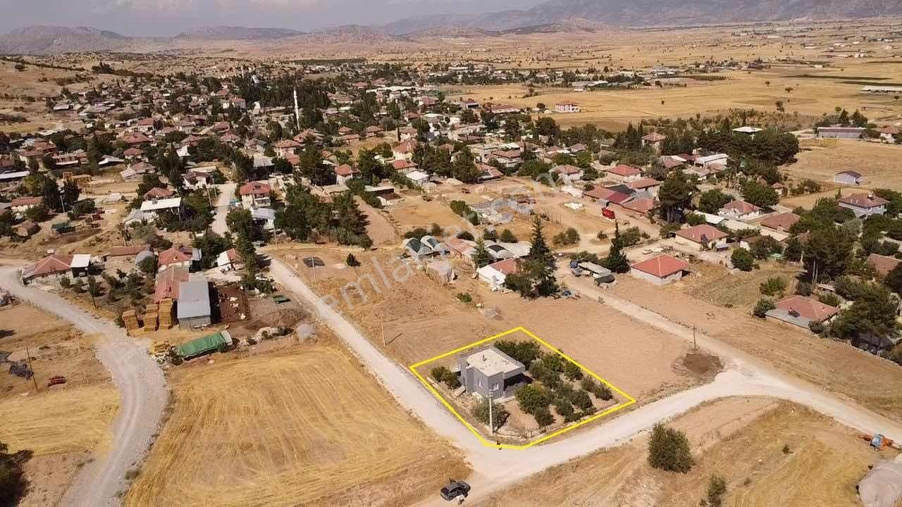 Korkuteli Büyükköy Mah.de Satılık Müstakil Ev - Görsel 32