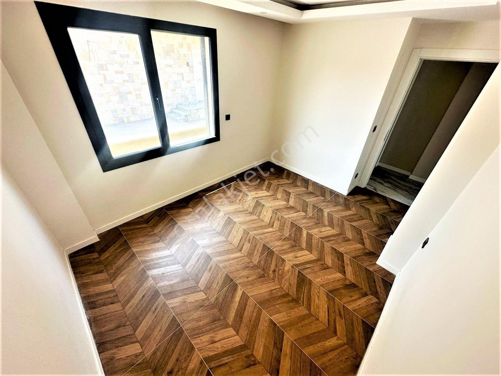 Burhaniye Pelitköy'de Aygülden Sıfır Tam Bağımsız Huzur Ve Konfora Adım Atacağınız Satılık 4+1 Villa - Görsel 20