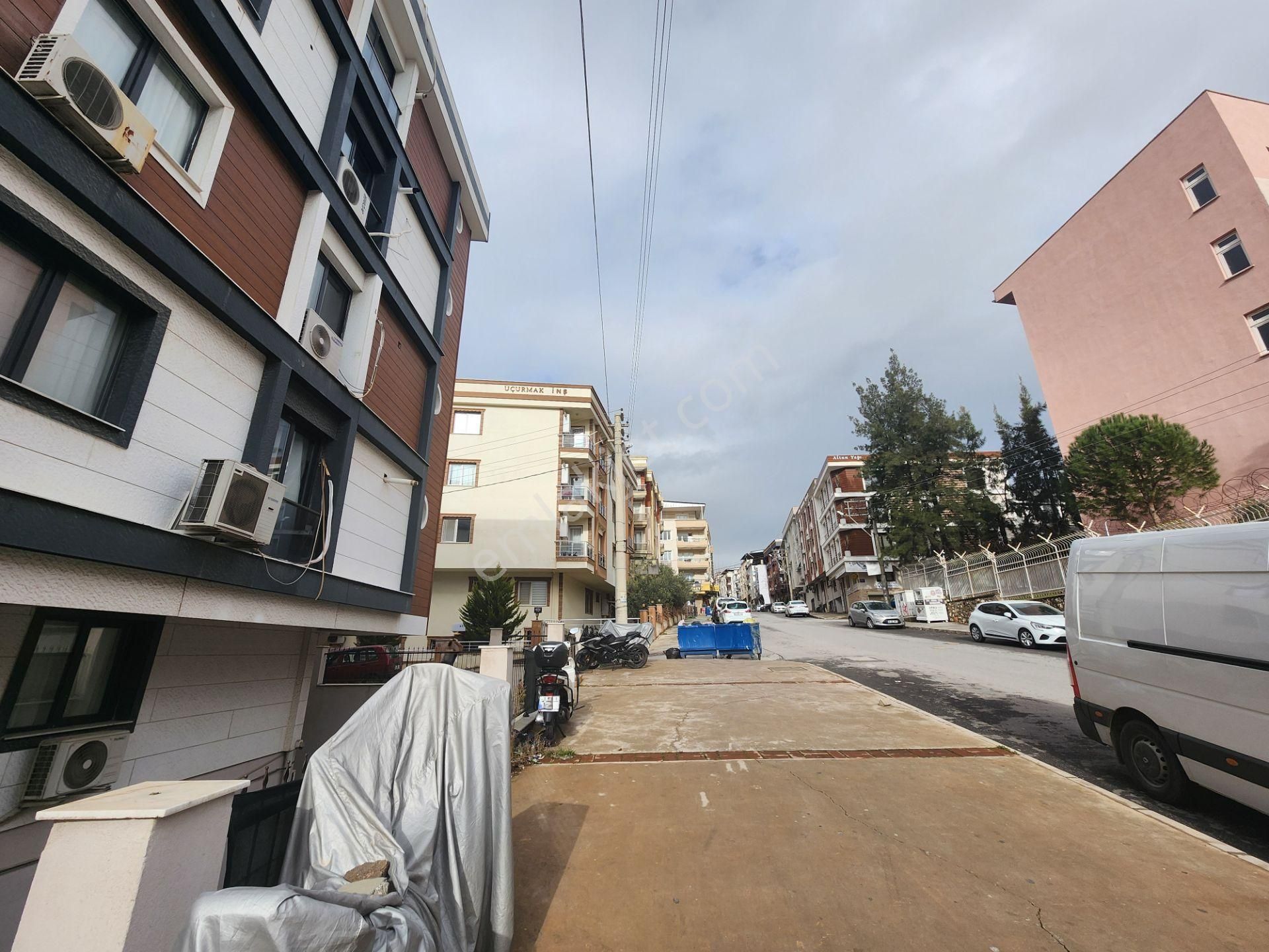 Remax Arma’dan, Buca Atatürk Mah.de, 2+1, Eşyalı, Satılık Daire - Görsel 3