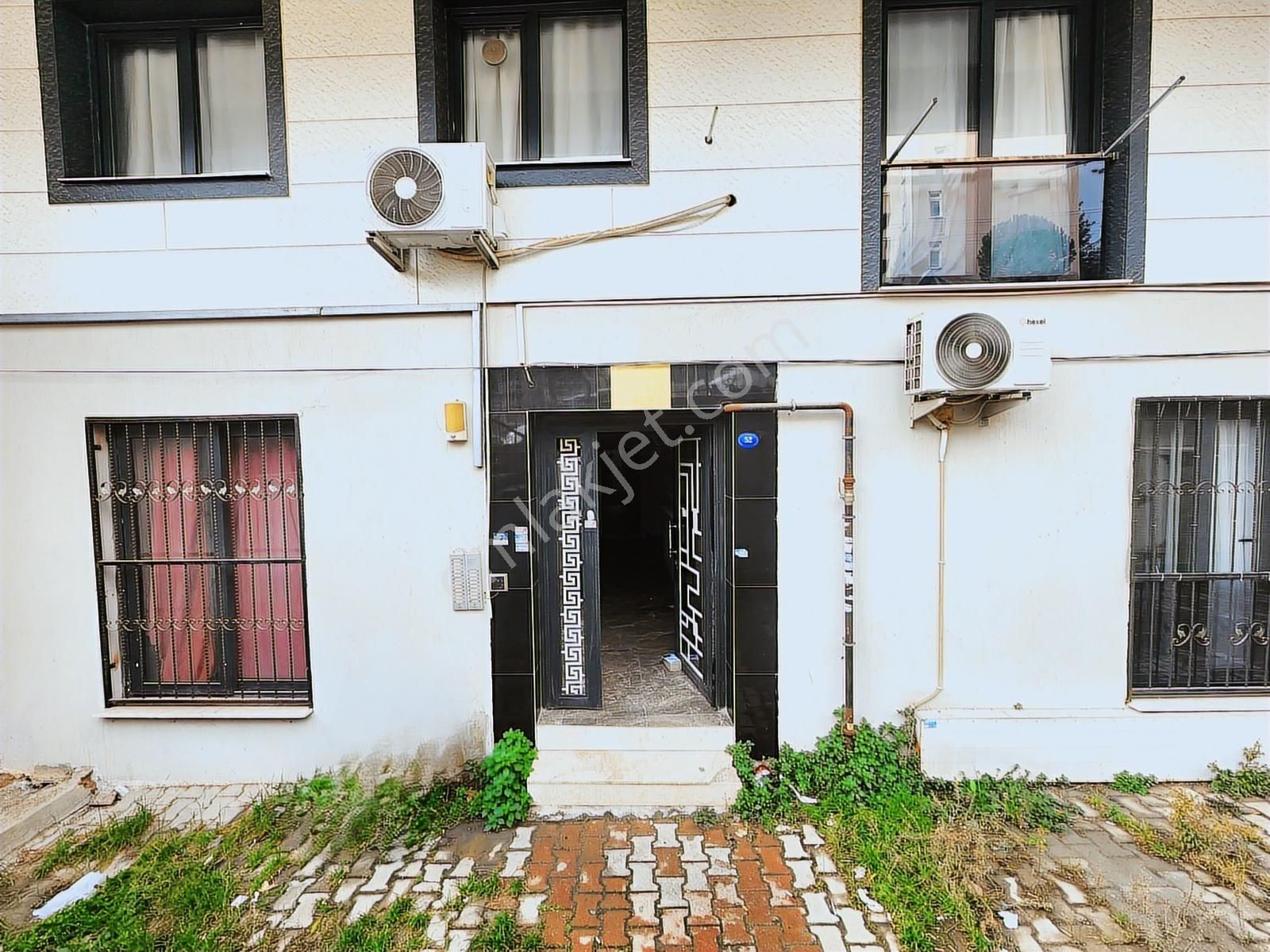Remax Armadan, Buca Atatürk Mah.de, 2+1, Eşyalı, Satılık Daire - Görsel 3