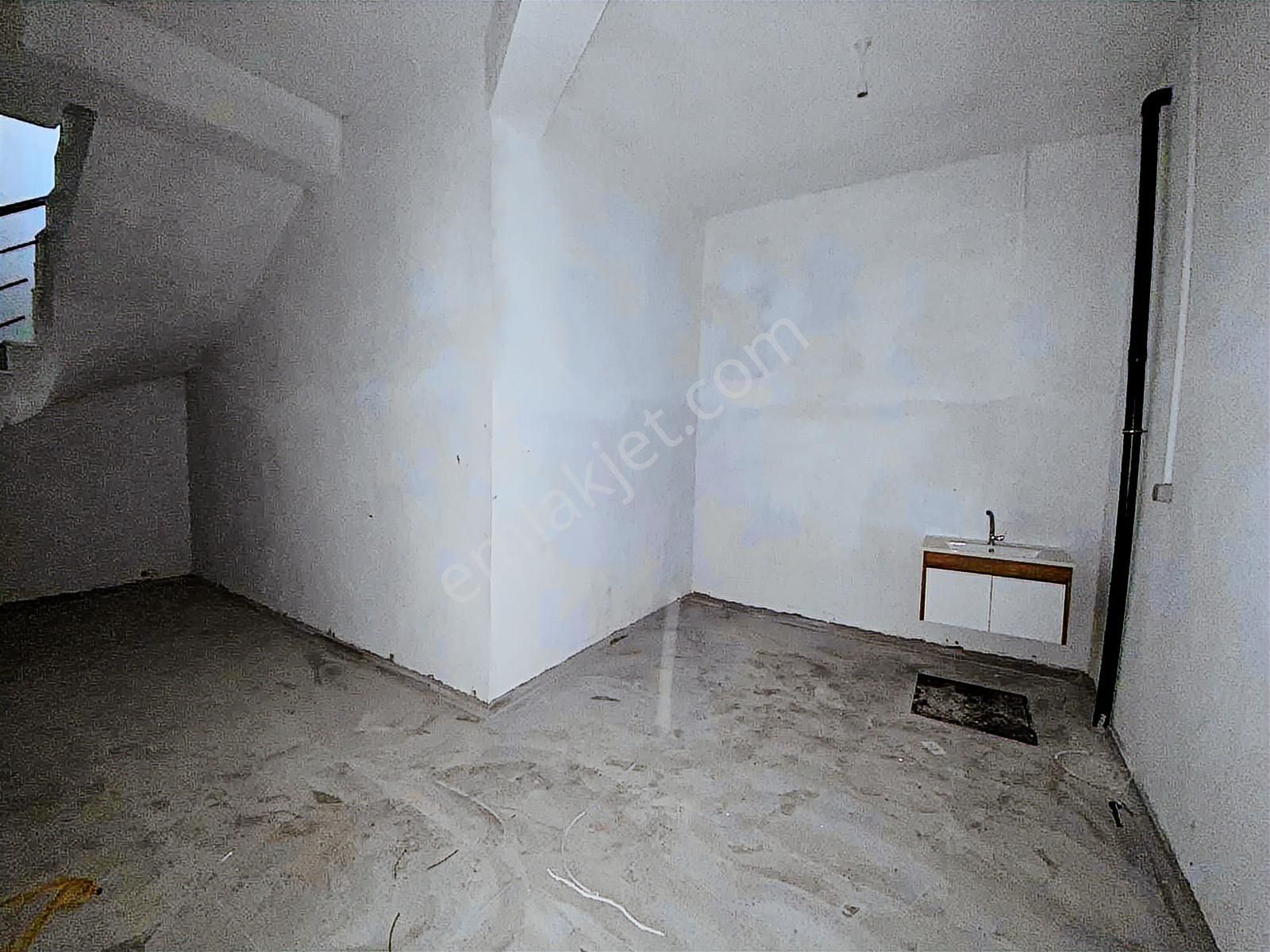 Göçerler'de Kiralık Depolu Dükkan - Görsel 15
